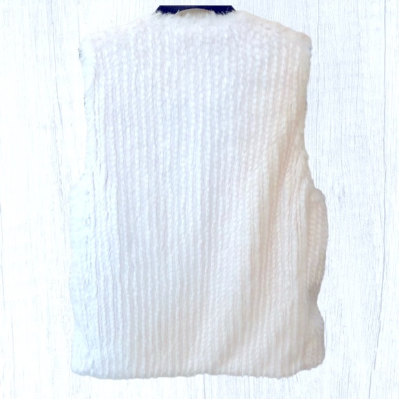 Tart Collection White/Cream Open Faux Fur Vest - Picture 4 of 6